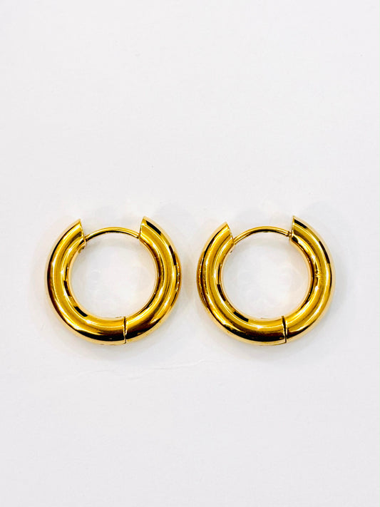 chunky gold huggies