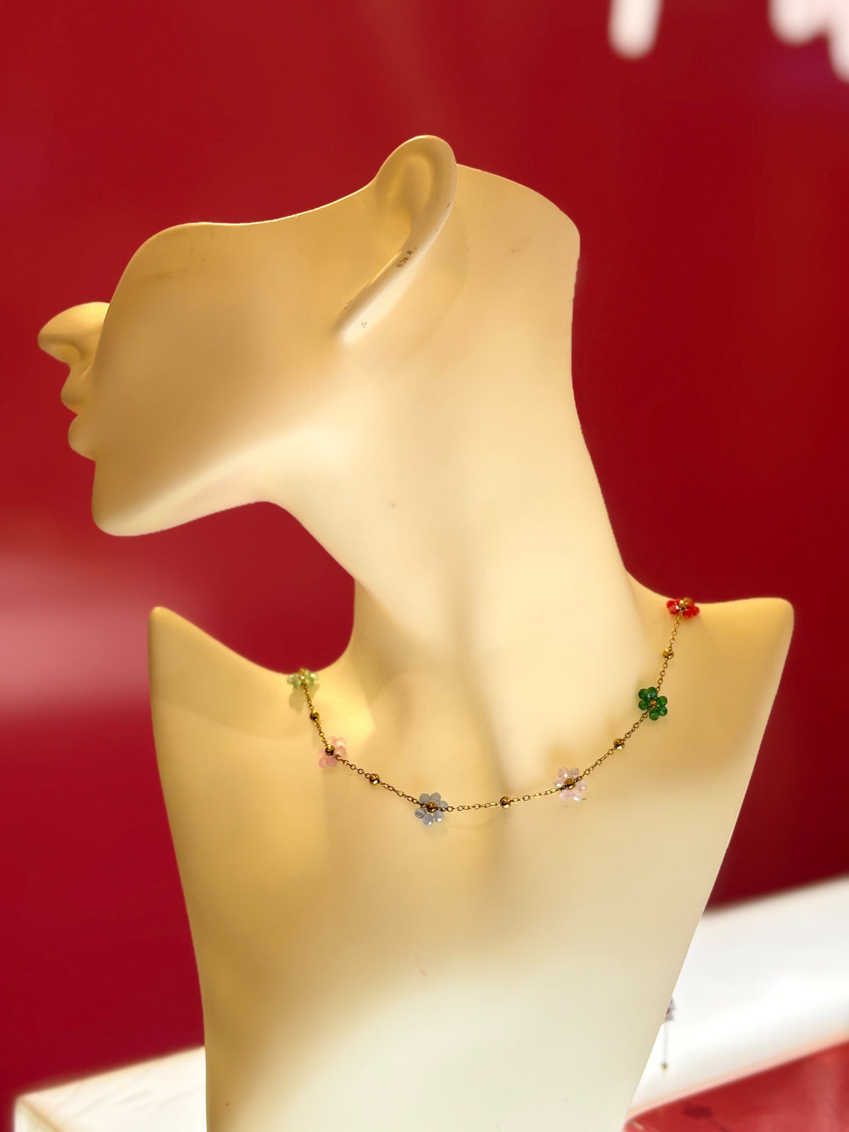 Pastel flower chain