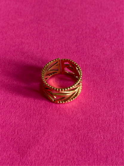isa gold adjustable ring