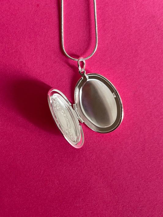 oval open pendant