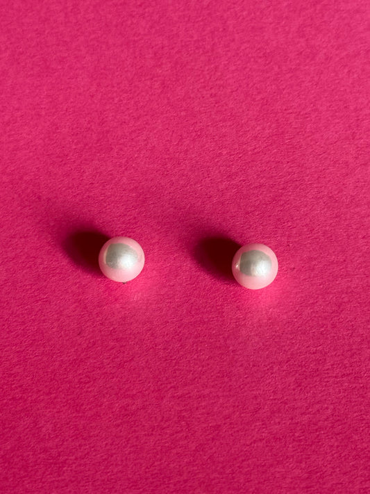 pearl studs
