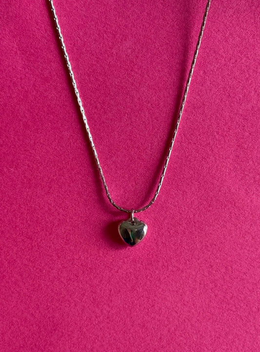 serene silver heart pendant