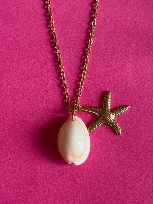 goldfish shell gold pendant